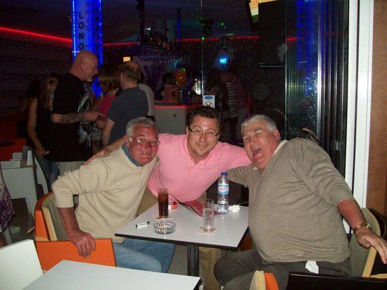 D&C Karaoke Bar