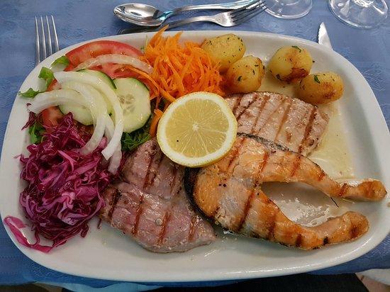 Augusto's Sports Bar & Restaurante