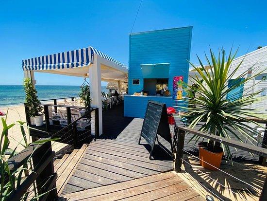 Calixtos Restaurant & Beach Bar