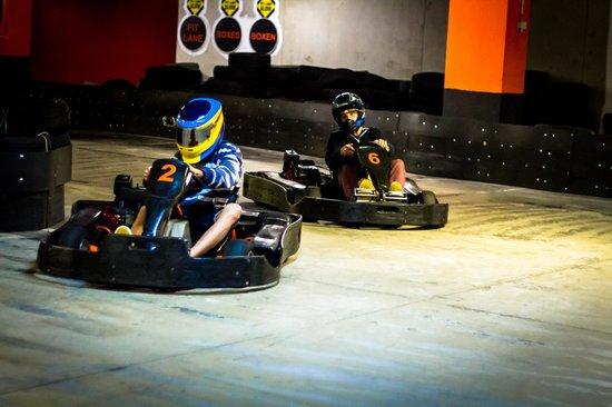 Hot Wheels Raceway